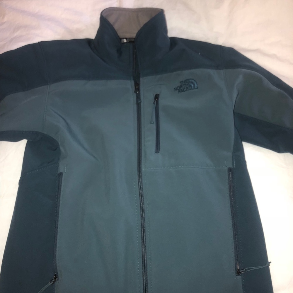 NORTH FACE water proof zip up